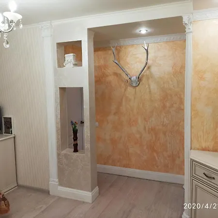 Antique Style Apartment. Квартира В Античном Стиле.